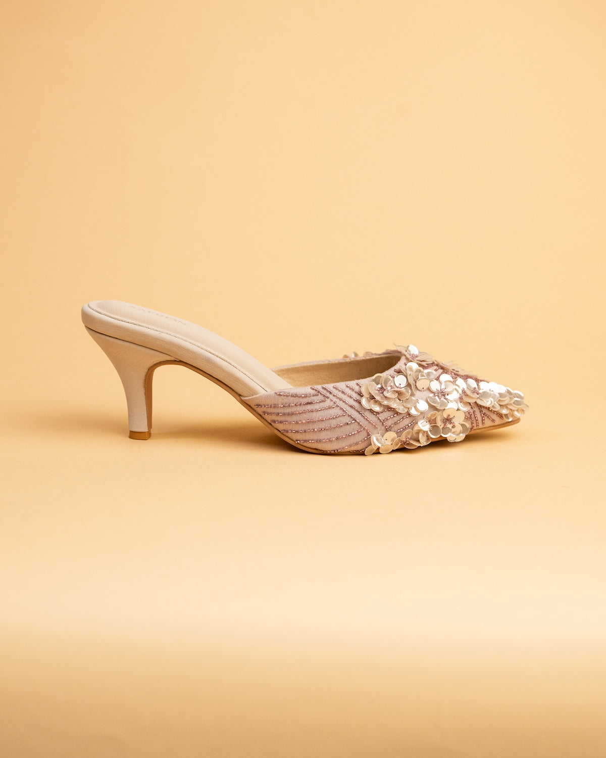 Zoe (Heels)