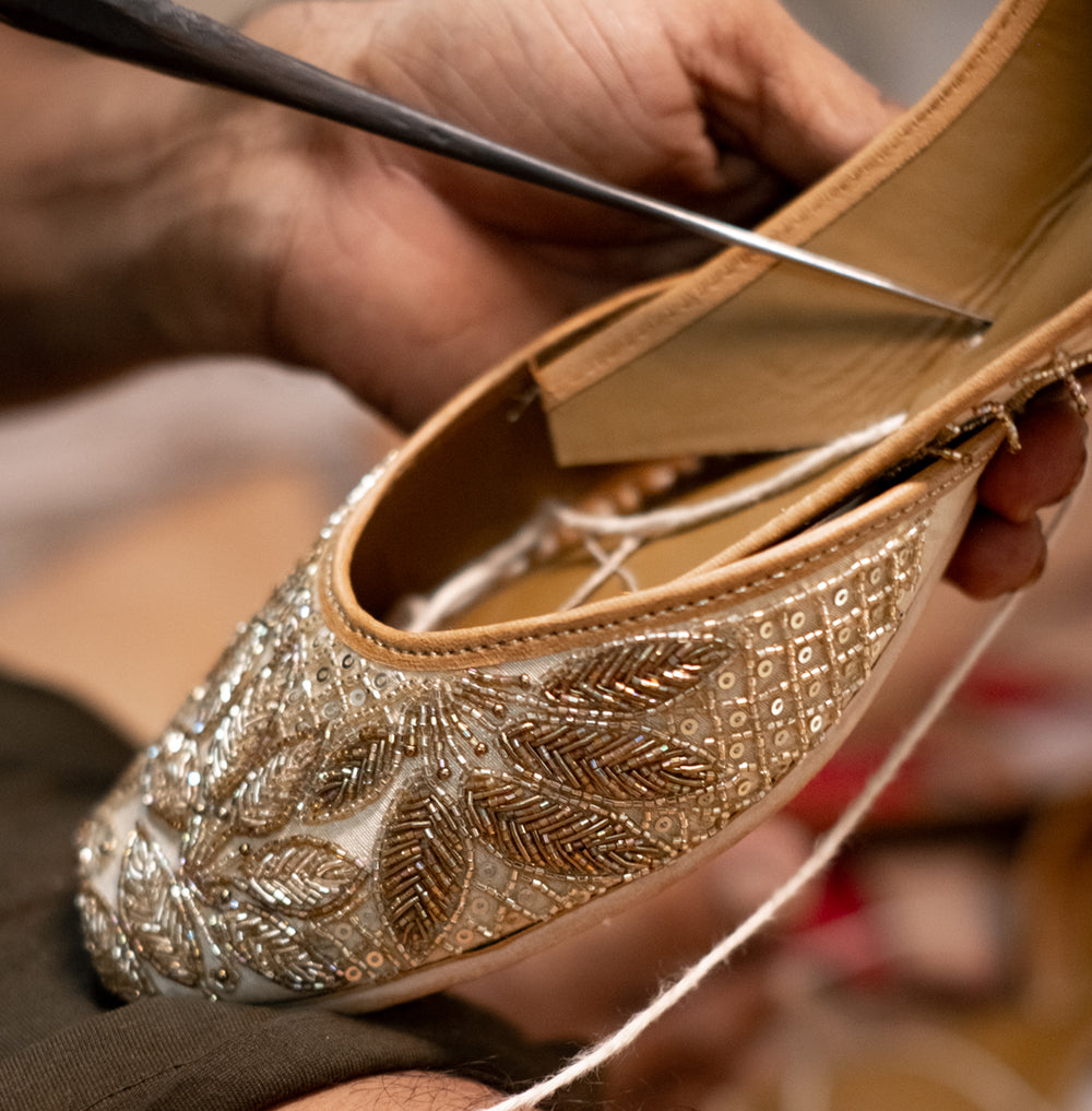 The Artistry Behind Aafreen Juttis